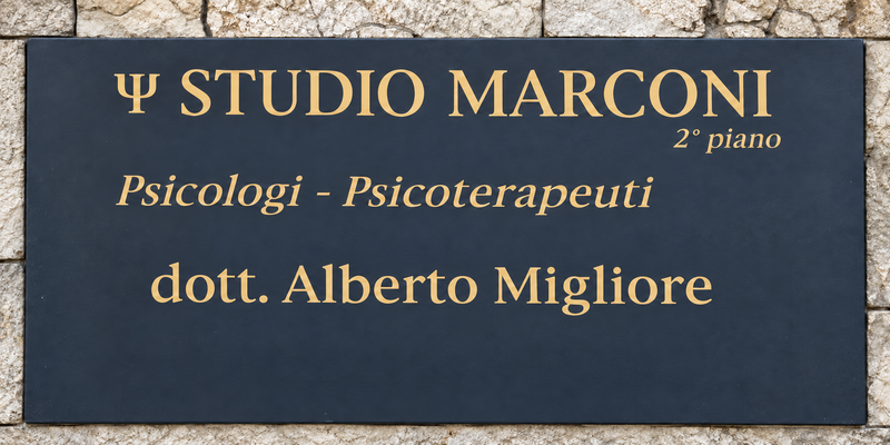 Targa dello Studio Marconi, sede di Chieri di Alberto Migliore